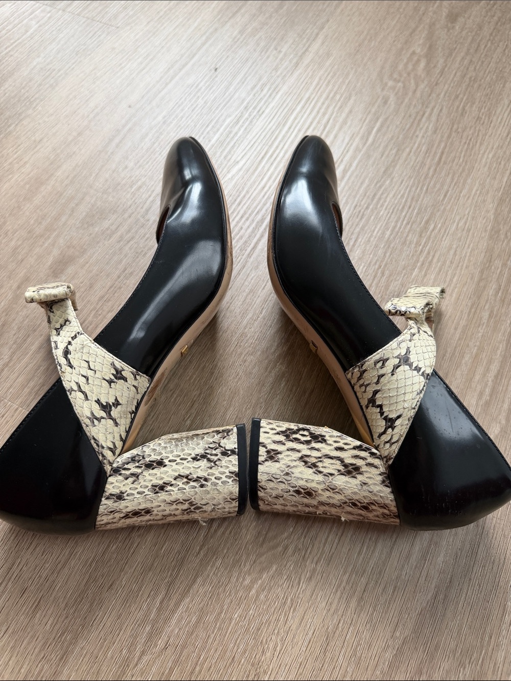 Gucci Python Bow Leather Pumps Block Heel Black Made in Italy EU 39 - Picture 4 of 16